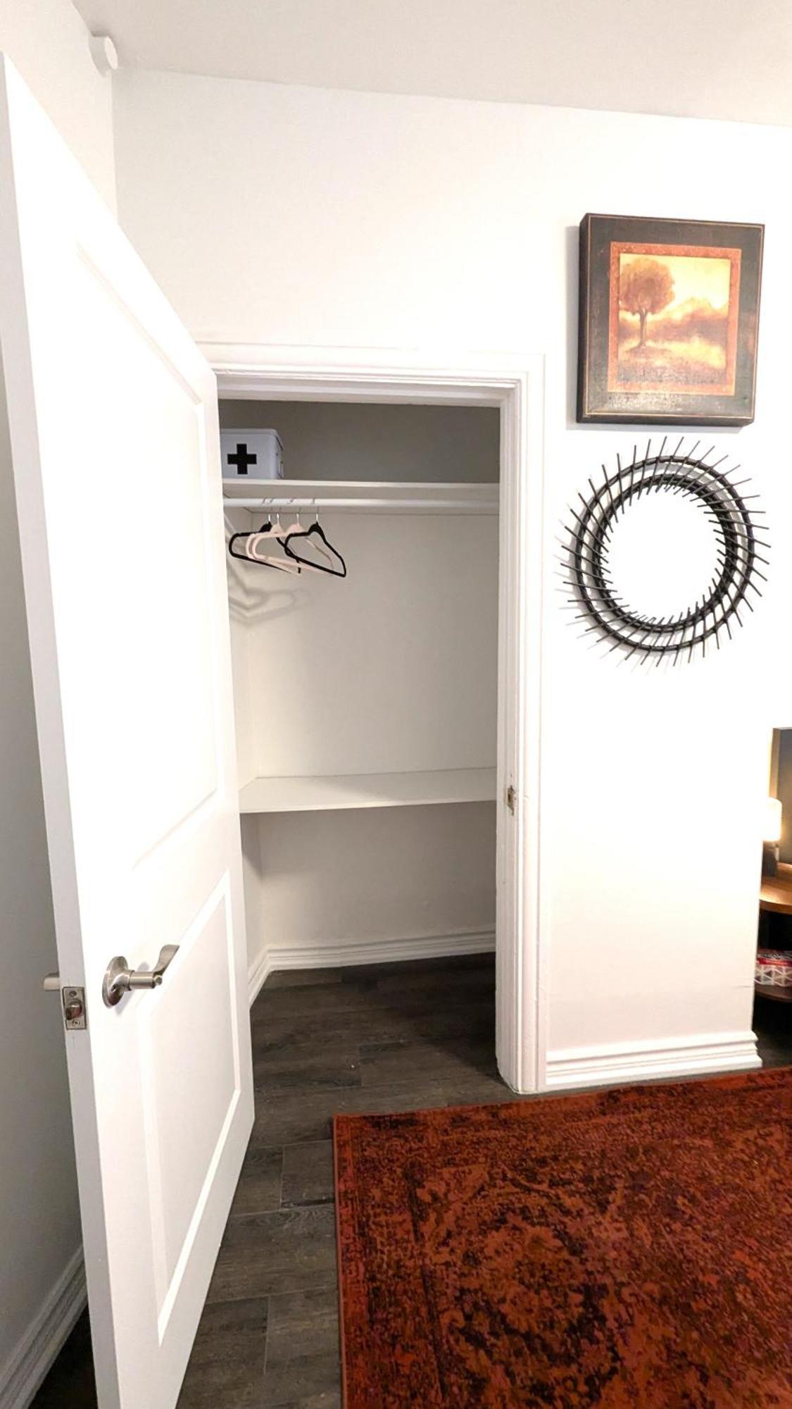 Homestay Cozy With Private Kitchen, Private Bathroom Toronto